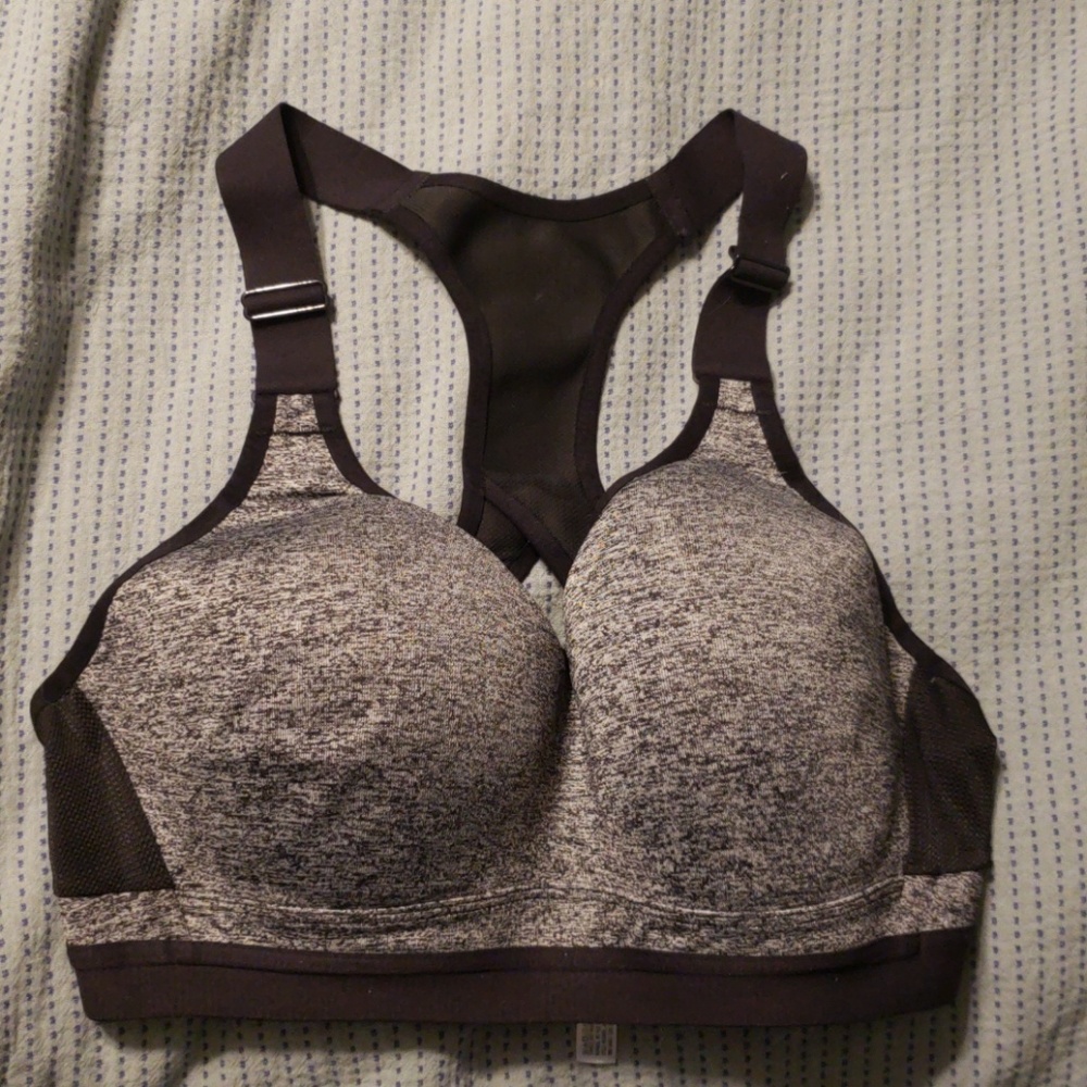 Victoria's secret sports bra 36C